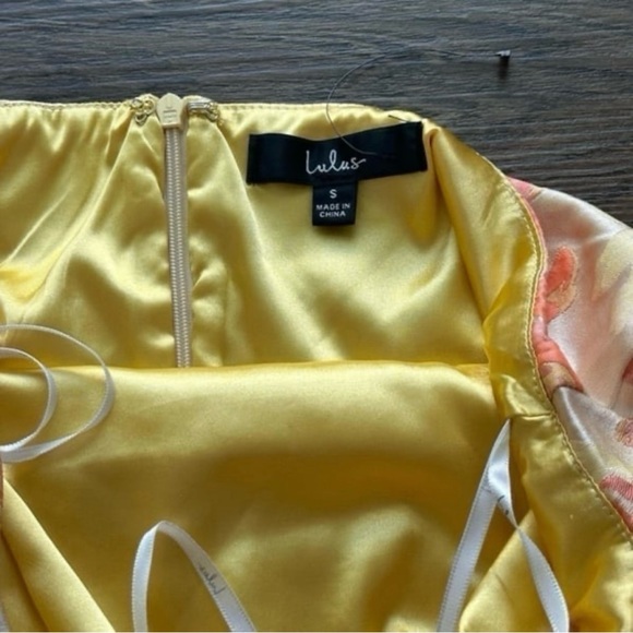 NWOT Lulus Going for Gorgeous Yellow Floral Halter Mini Dress (Size Small) - Picture 6 of 7
